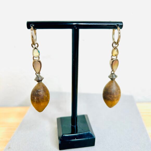 Tigers Eye Stone Mother of Pearl Gold Tone Dangle Earrings Vintage - Picture 1 of 3